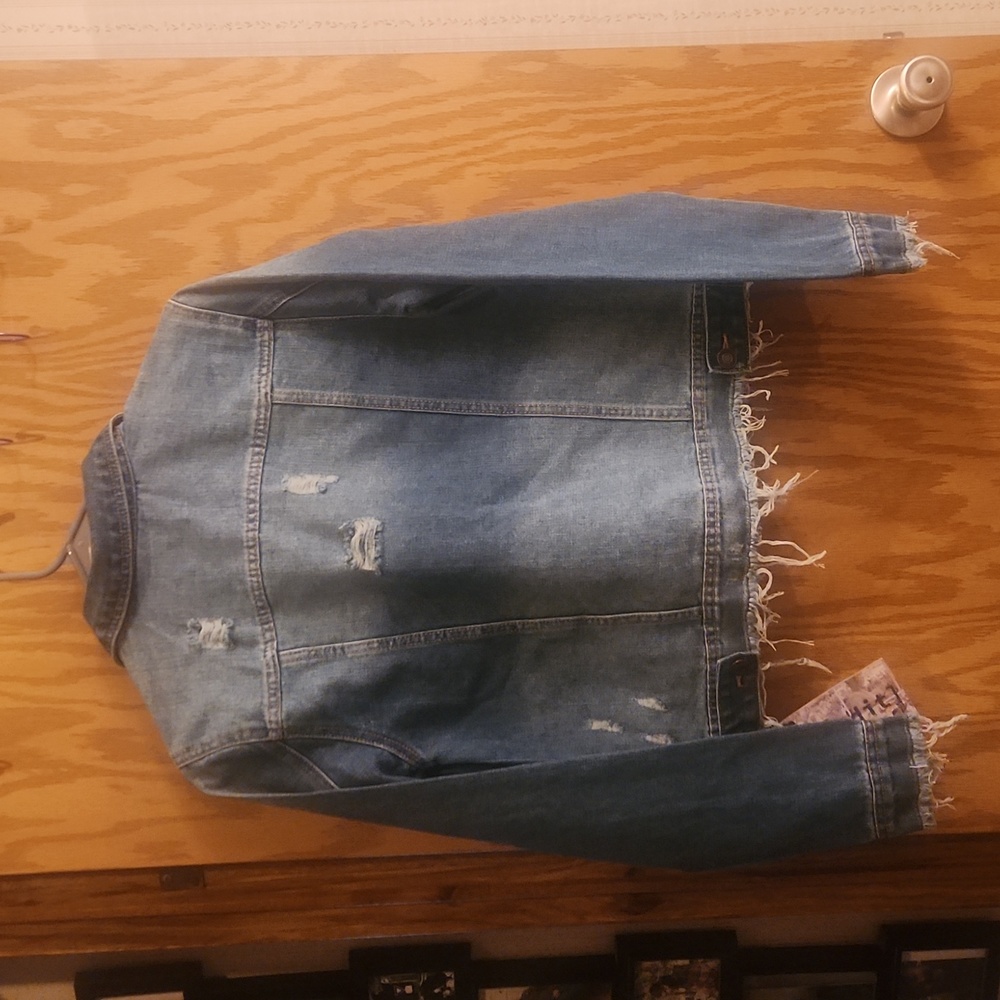 Denim jacket - Picture 2 of 4